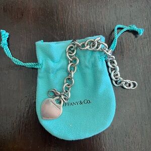 Tiffany & Co Sterling Silver - Return to Tiffany Heart Charm Bracelet